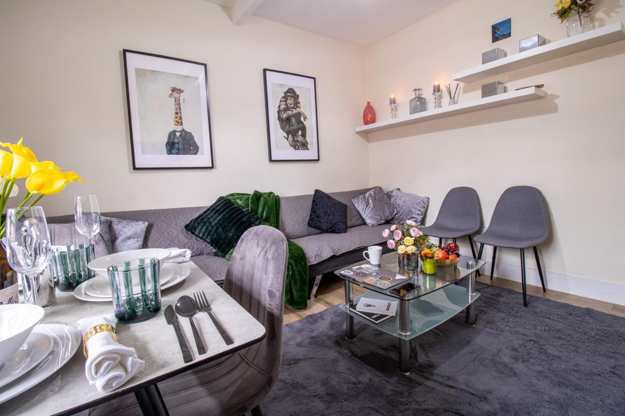 Cosy 2-Bedroom Apartment In Mayfair 8Cb - 4Th Floor No Elevator Λονδίνο Εξωτερικό φωτογραφία