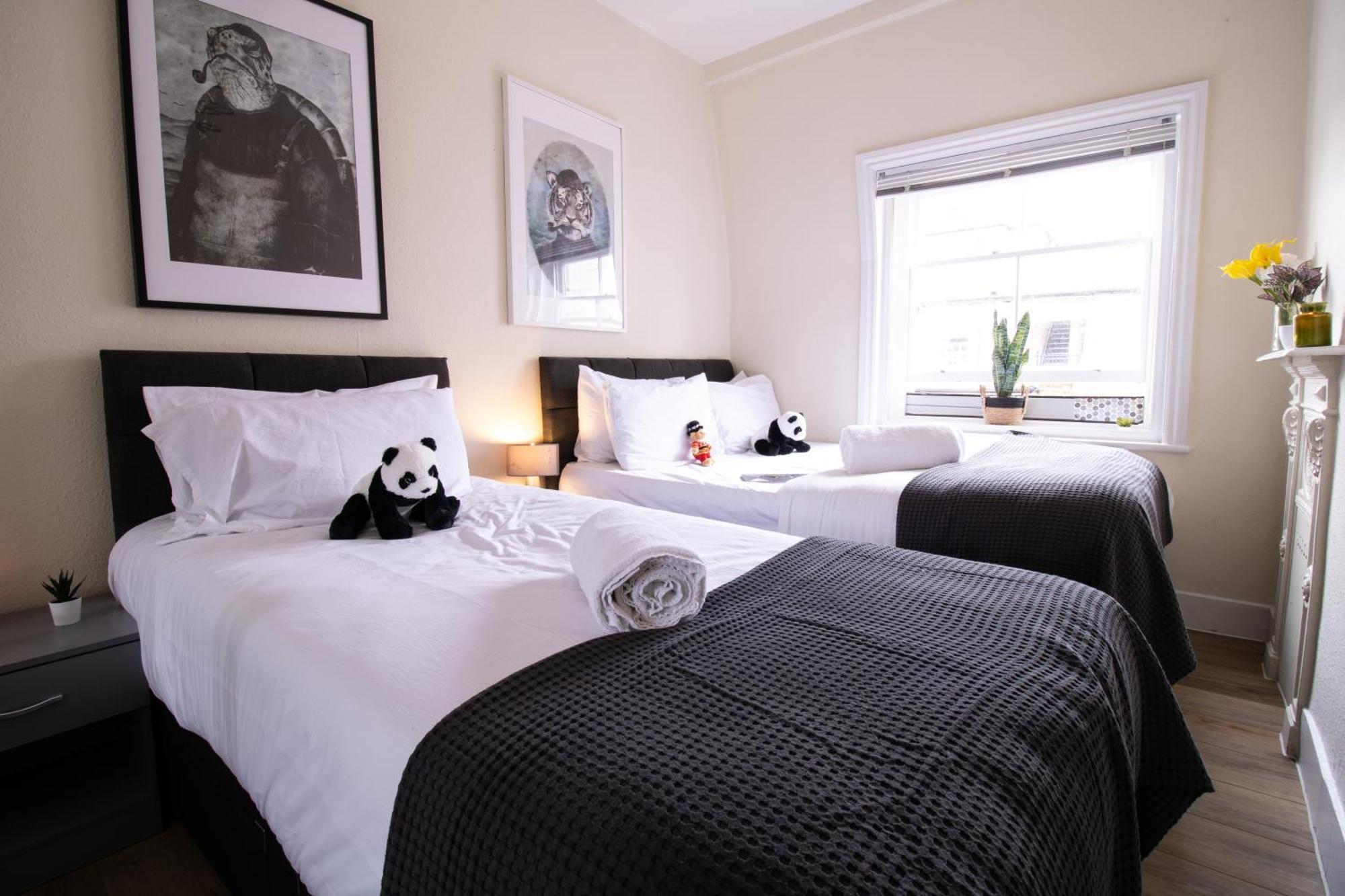 Cosy 2-Bedroom Apartment In Mayfair 8Cb - 4Th Floor No Elevator Λονδίνο Εξωτερικό φωτογραφία